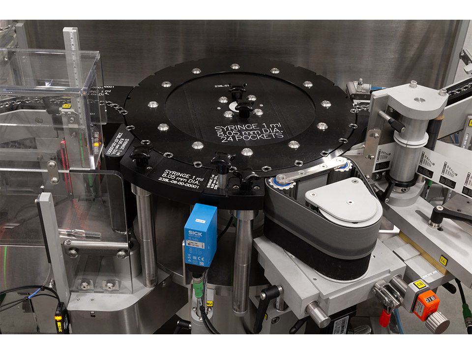 Njm Labeler Machine Personalized Medicine Packaging: COURSER® 230 Dual Vial/Syringe Labeler ...